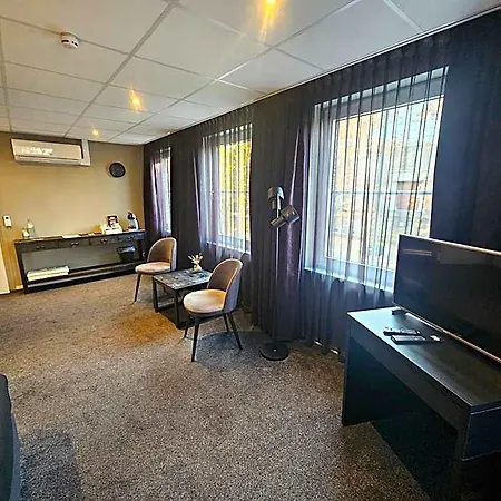 Cafe De Sport Hotel