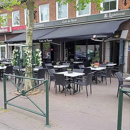 Hotel Cafe De Sport